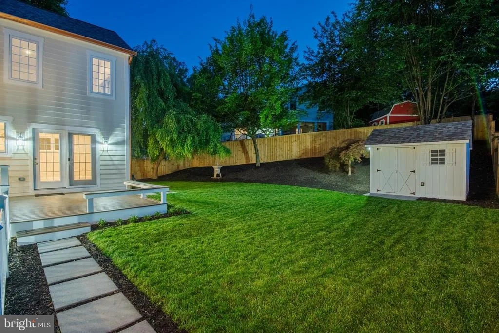 Photo of 10104 BIG ROCK ROAD