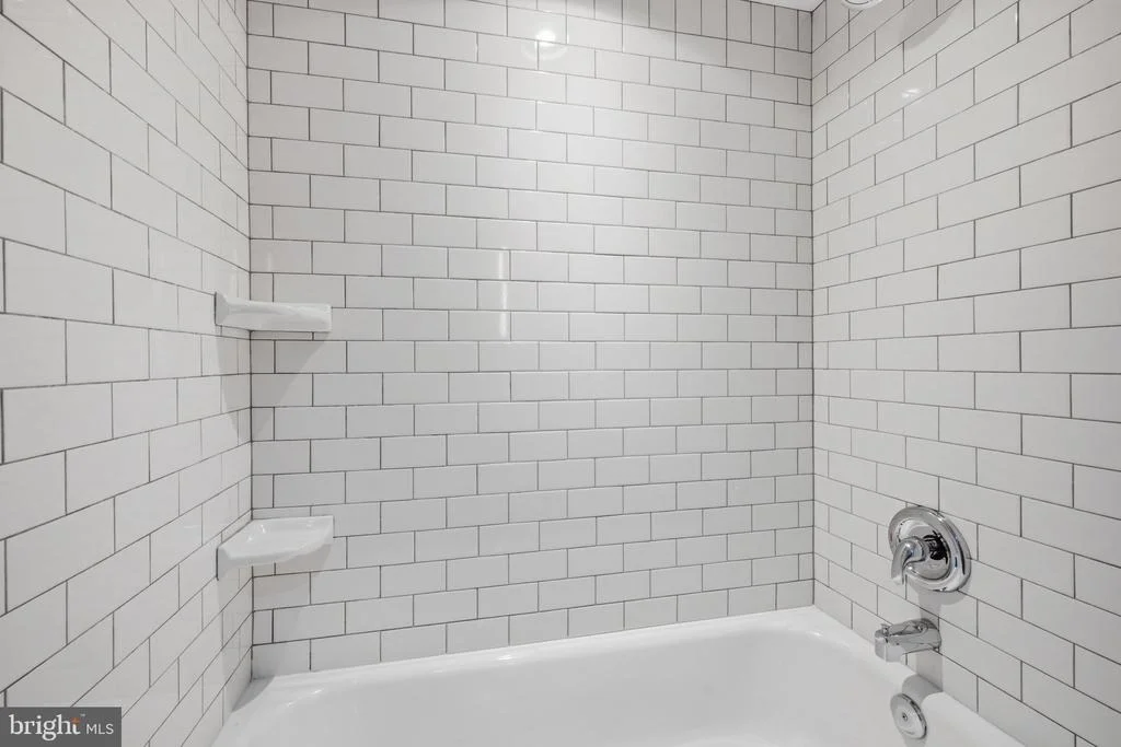 Photo of 7371 CROWN LANE