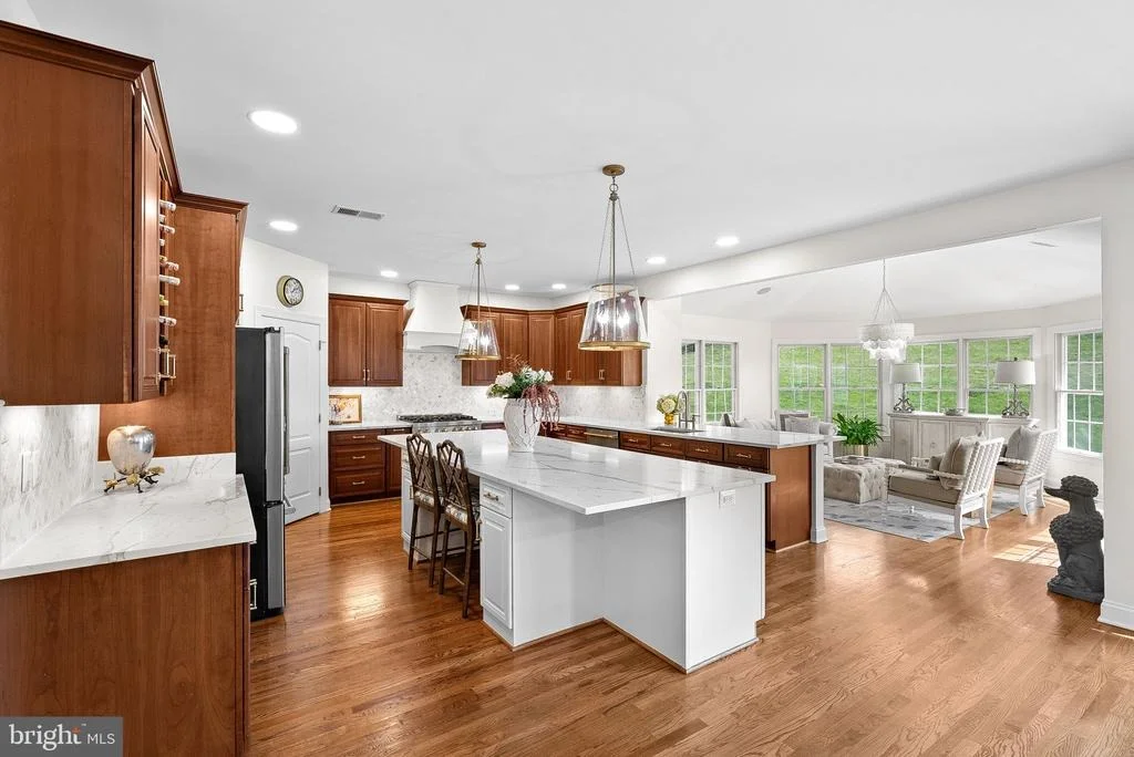 Photo of 15064 BARLOW DRIVE
