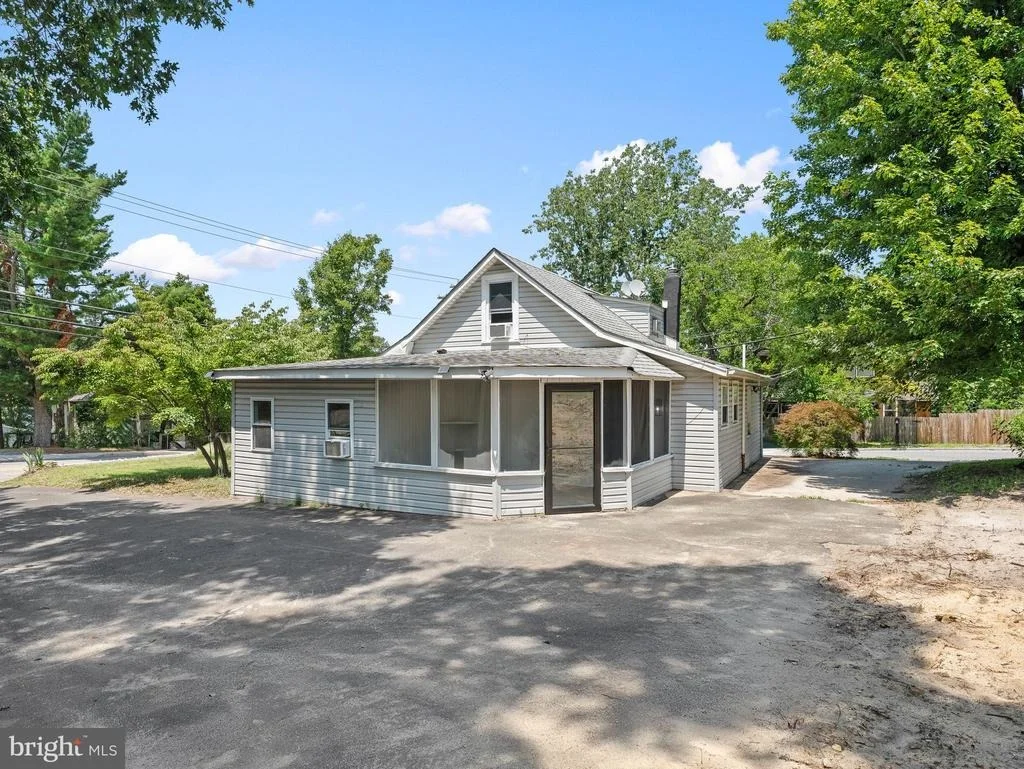 Photo of 215 ERIAL ROAD