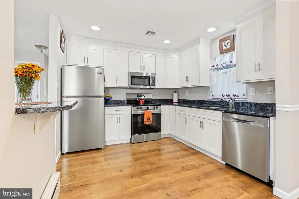 Photo of 79 KINGSTON WAY