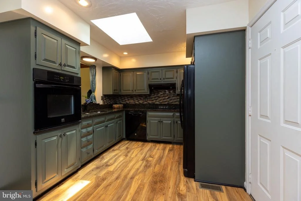 Photo of 710 MEHRING ROAD