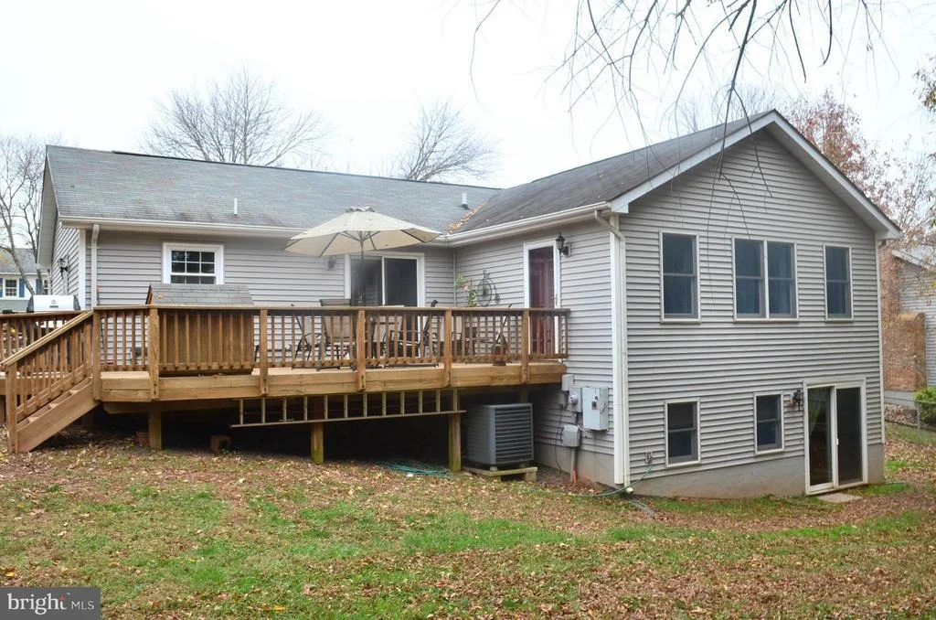 Photo of 9644 BRANCHVIEW LANE