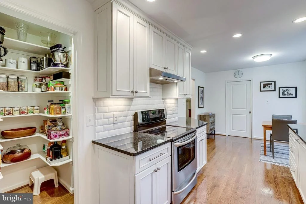 Photo of 11605 CLIPSTONE LANE