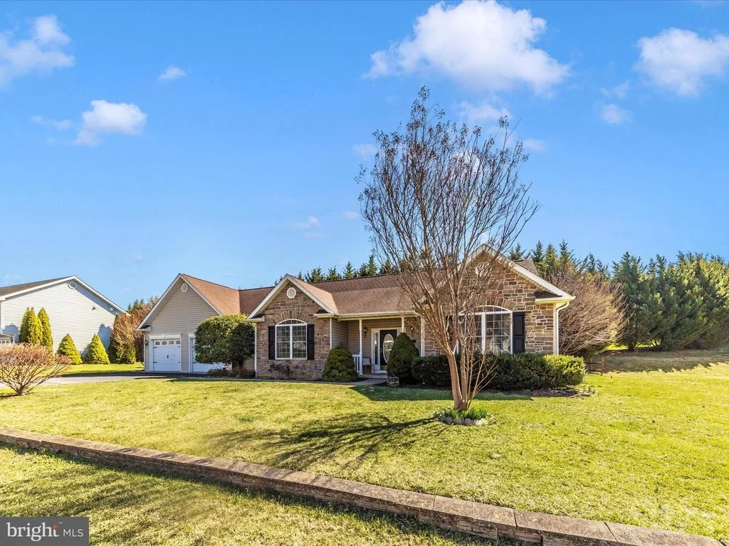 Photo of 84 GORDON DRIVE