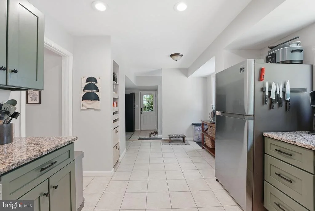 Photo of 9205 IVANHOE ROAD
