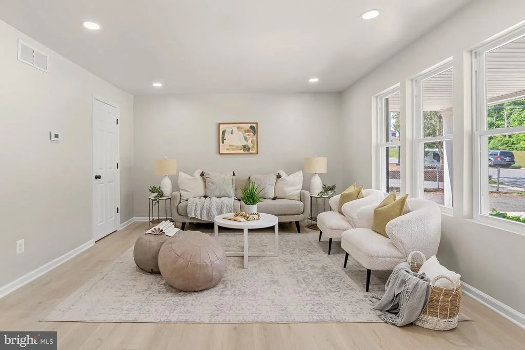 Photo of 603 CHAPELGATE DRIVE