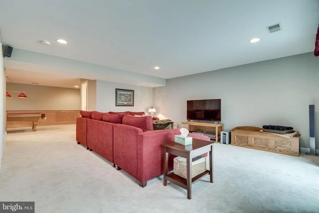 Photo of 9827 FIVE OAKS ROAD