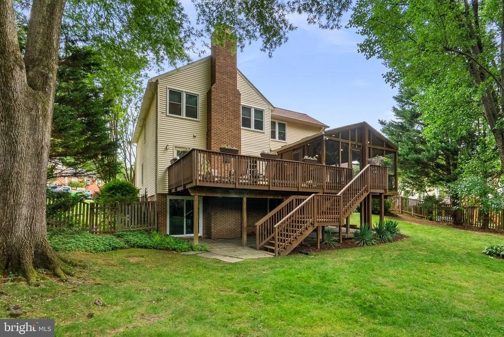 Photo of 5820 MAGIC MOUNTAIN DRIVE