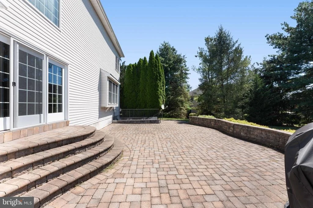 Photo of 112 EDWARDS DRIVE