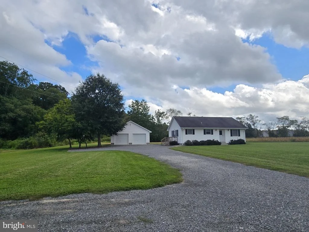 Photo of 22019 ROBINSONVILLE ROAD