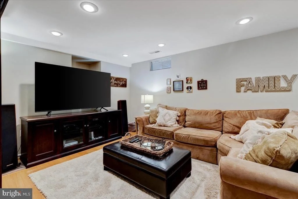 Photo of 3199 KINROSS CIRCLE