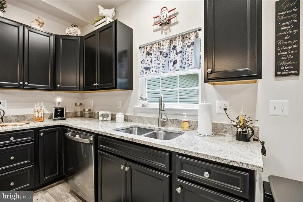 Photo of 1680 DARES BEACH ROAD