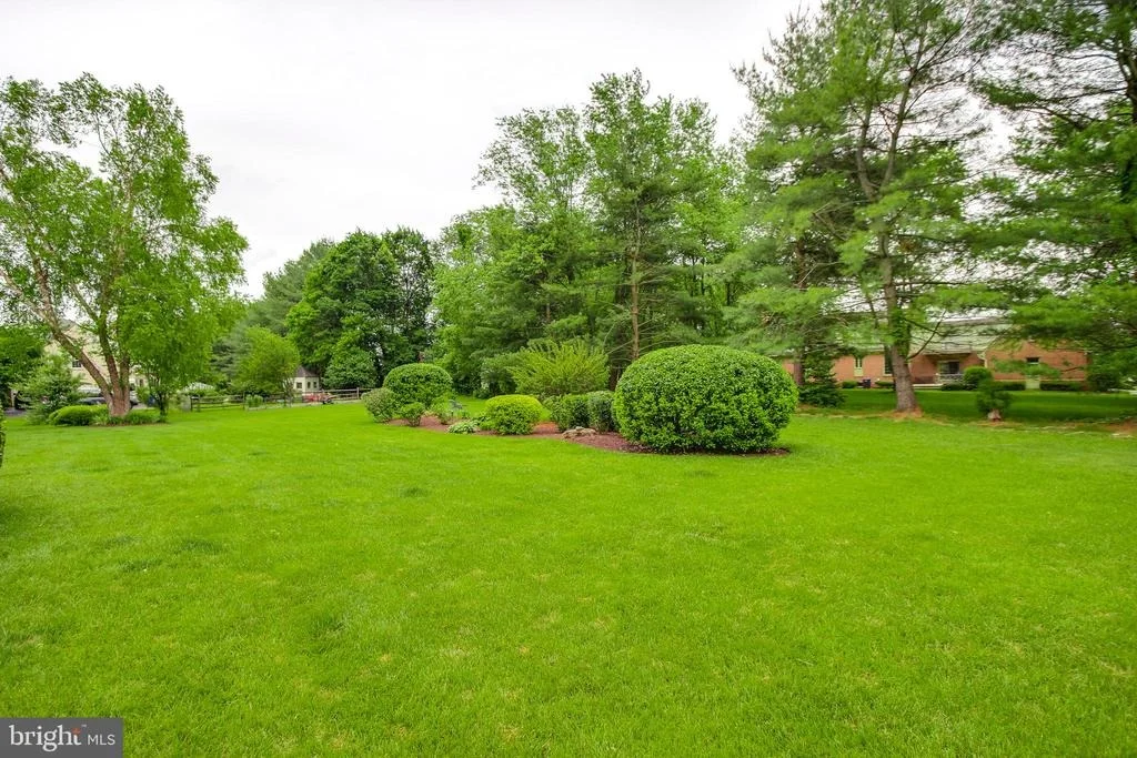 Photo of 6504 GRIFFITH ROAD
