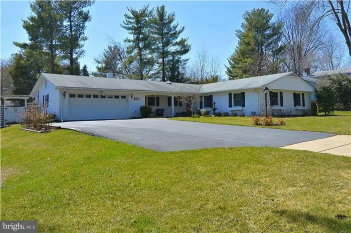 Photo of 14009 BETHPAGE LANE