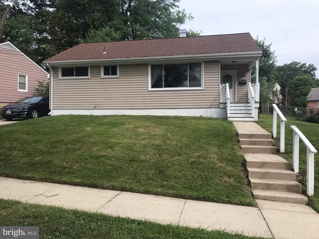 Photo of 1130 PARRISH DRIVE