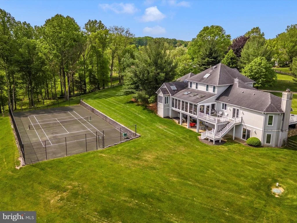 Photo of 17400 RYEFIELD COURT