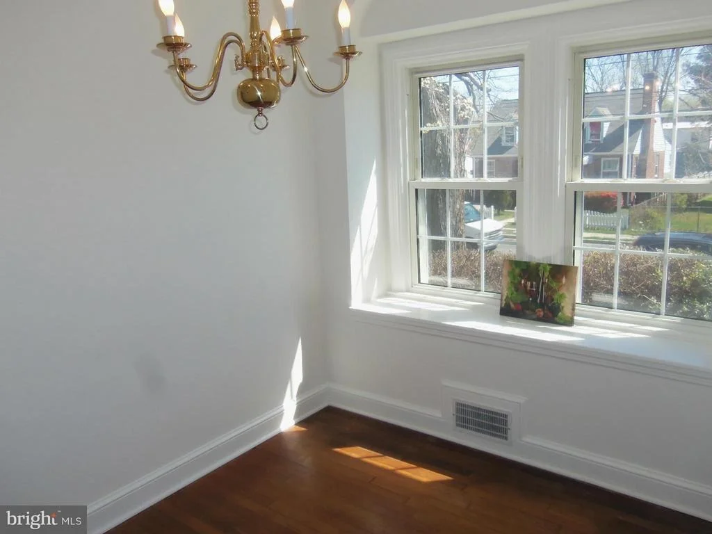 Photo of 10148 SUTHERLAND ROAD