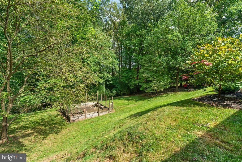 Photo of 6521 DARNALL ROAD