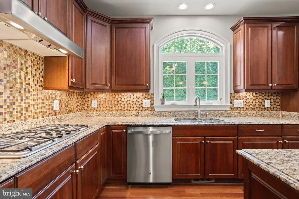 Photo of 3325 COX ROAD