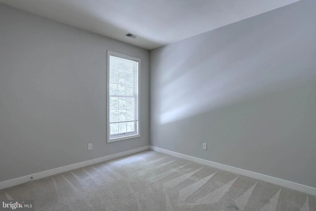 Photo of 8218 LEXINGTON DRIVE