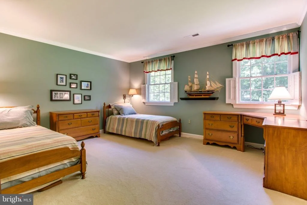 Photo of 10425 MOUNT VERNON DRIVE