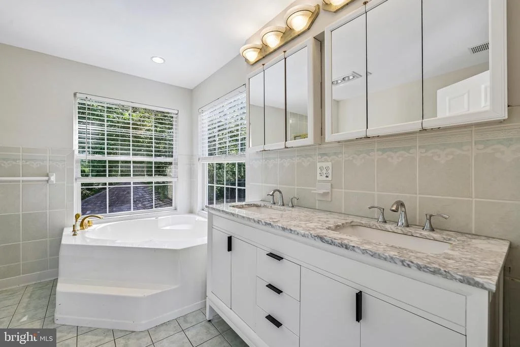 Photo of 683 POWHATAN BEACH ROAD