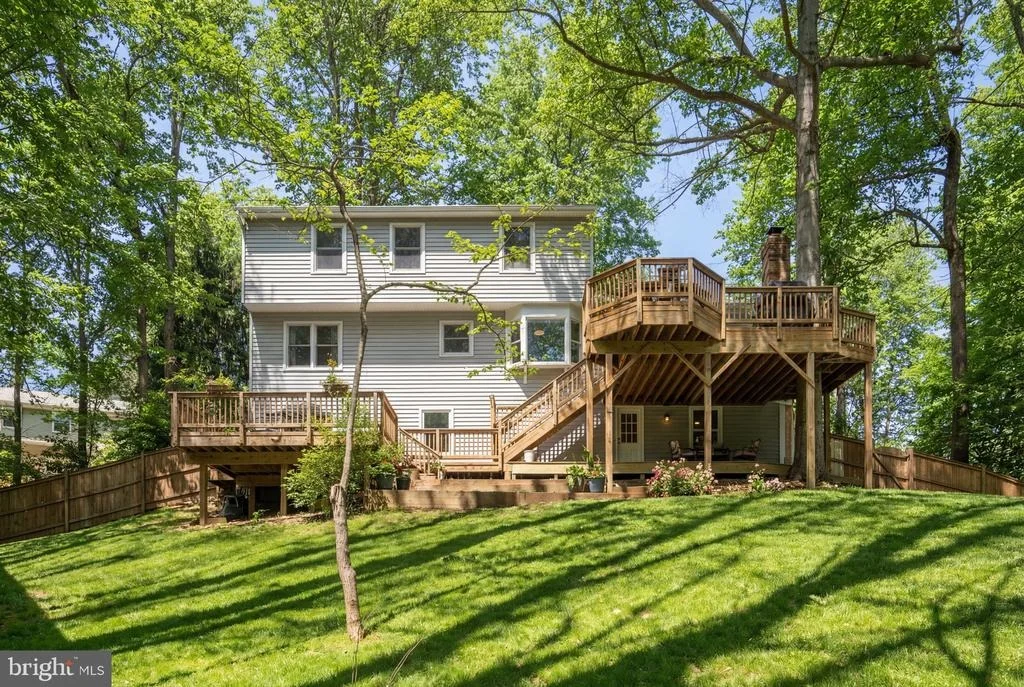 Photo of 6099 RIVER FOREST DRIVE
