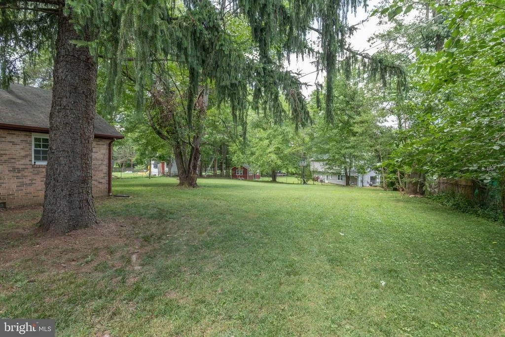Photo of 7906 RUGBY ROAD