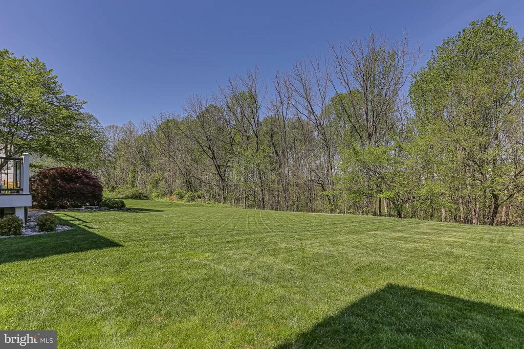 Photo of 9703 ROYAL CREST CIRCLE