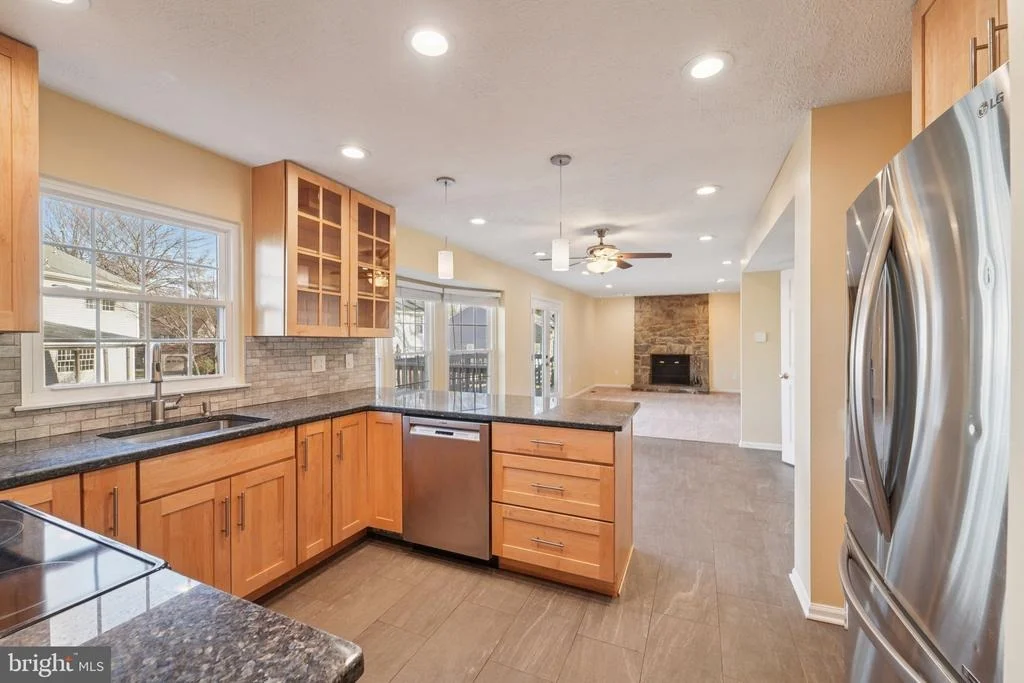 Photo of 216 BOOKHAM LANE