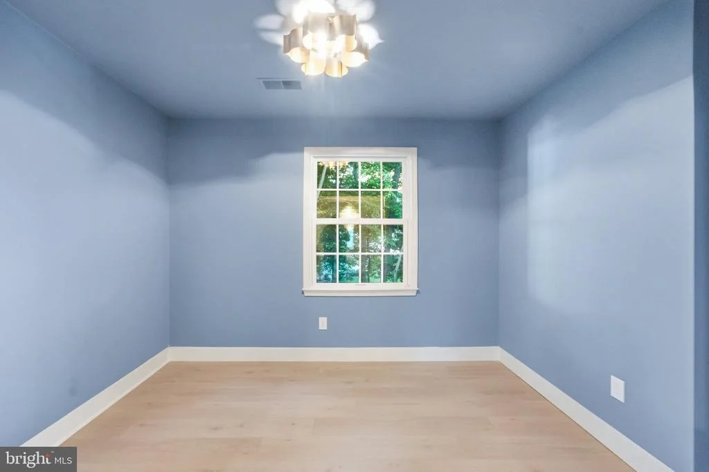 Photo of 5032 KING DAVID BOULEVARD