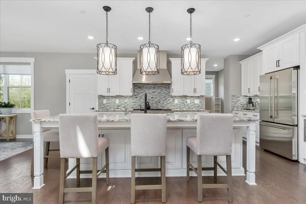 Photo of 7172 MEADOWBROOKE DRIVE