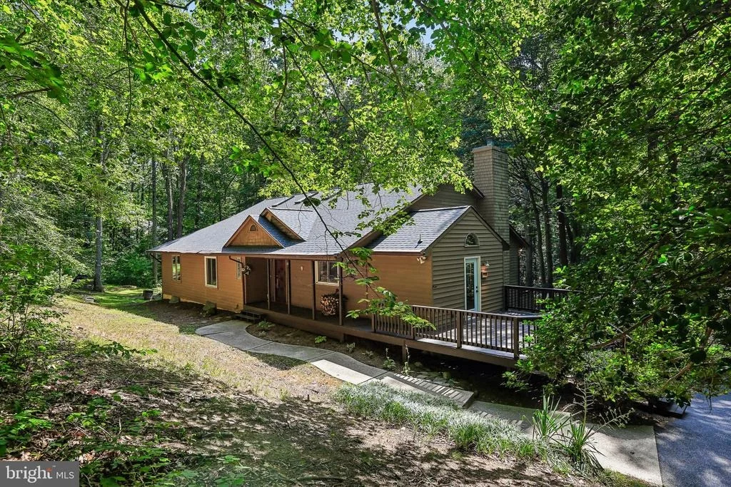Photo of 810 GOVERNOR BRIDGE ROAD