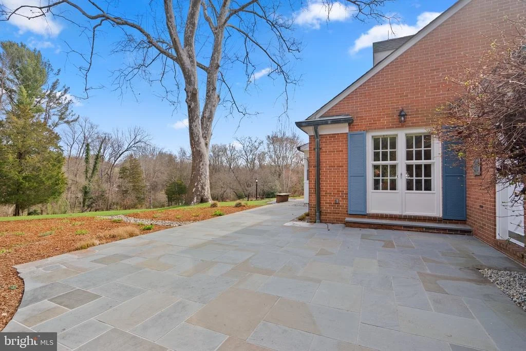 Photo of 1000 ASHLAND DRIVE