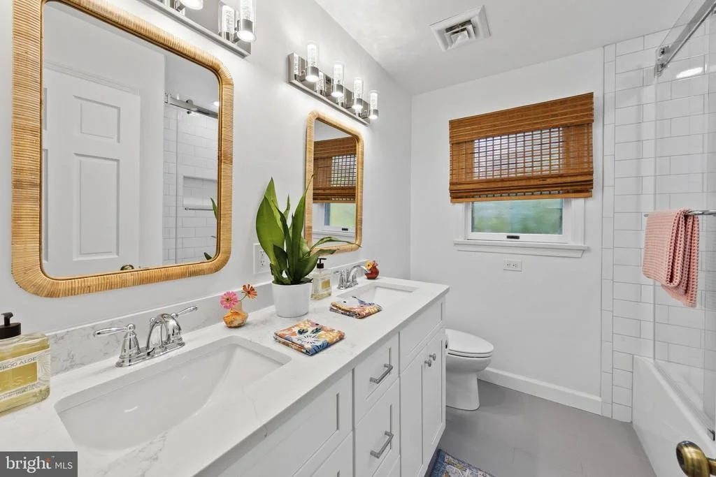 Photo of 602 CRESTVIEW LANE