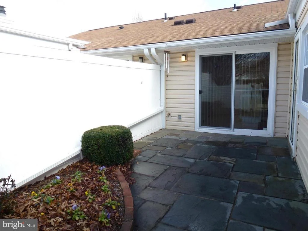 Photo of Unit 161B at 14501 KELMSCOT DRIVE