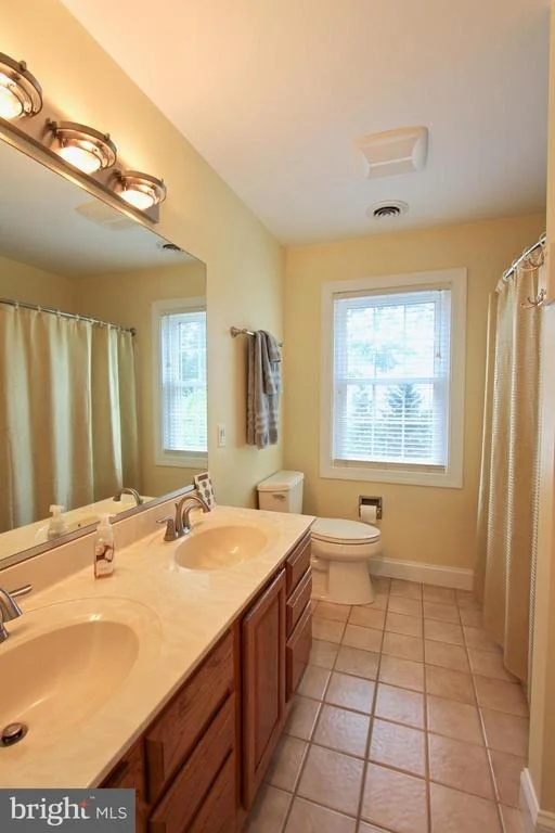 Photo of 318 PEBBLE VALLEY PL