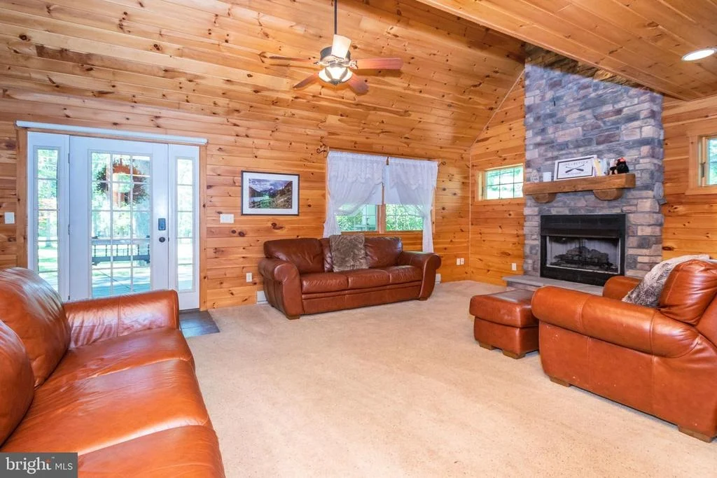 Photo of 302 OAK WAY ROAD