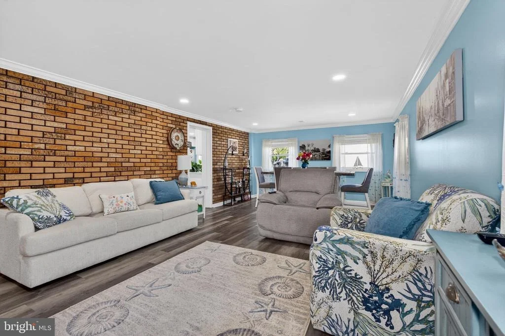 Photo of 6704 RIVER DRIVE ROAD