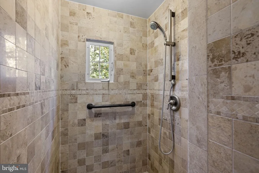 Photo of 1210 ASHTON ROAD