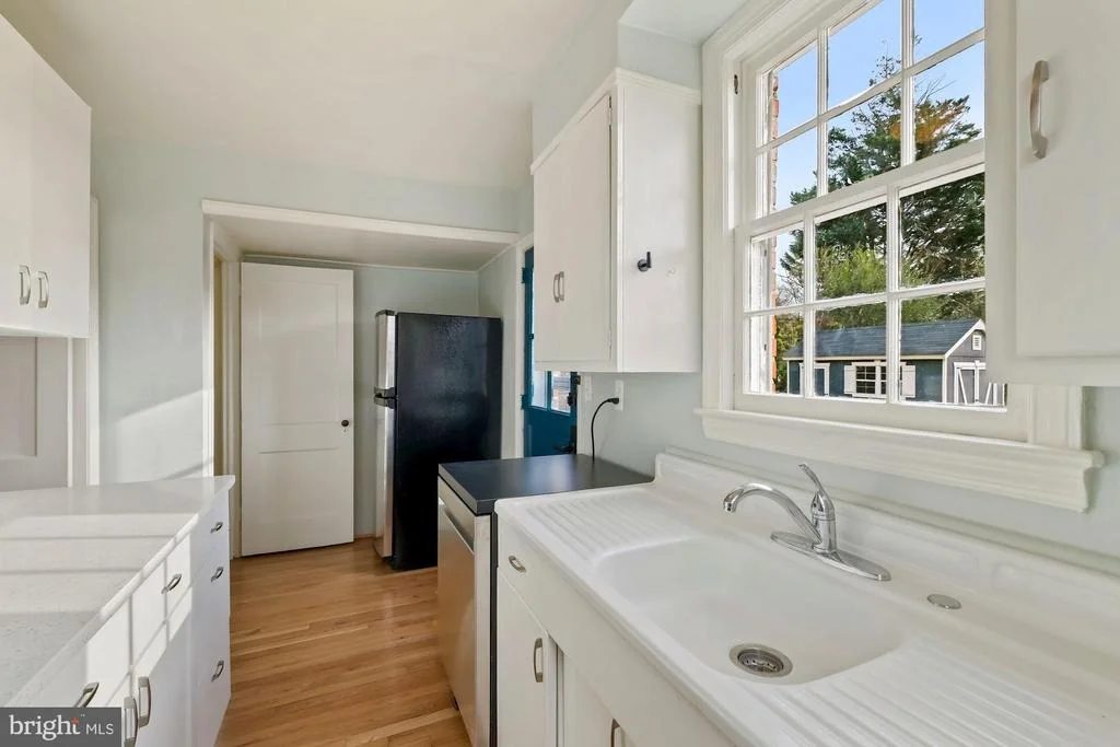 Photo of 10011 MARKHAM STREET