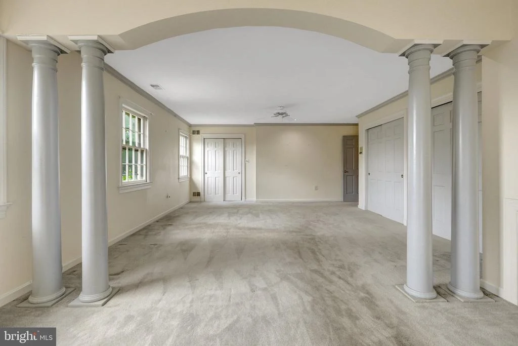 Photo of 1468 HIGHWOOD DRIVE