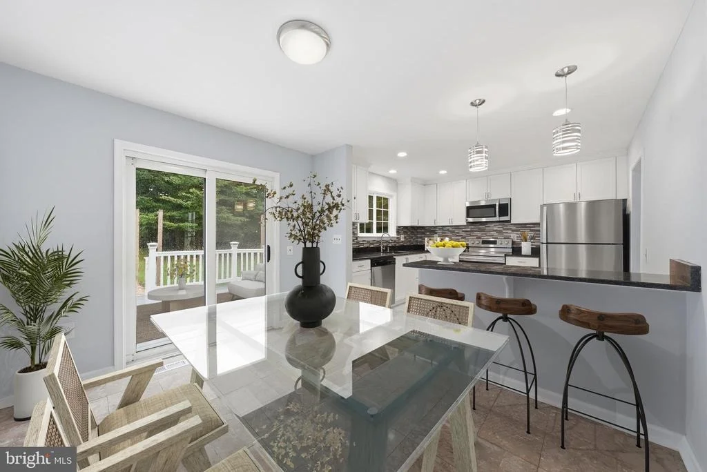 Photo of 10101 MADRONAWOOD DRIVE