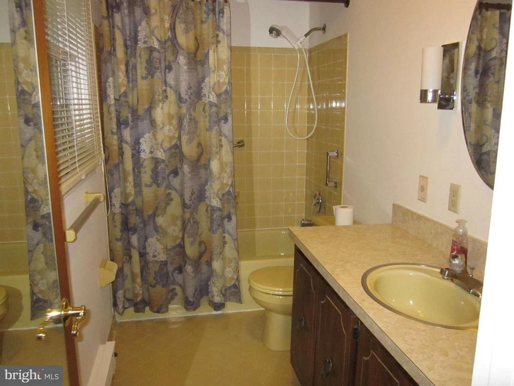 Photo of 18612 MUNCASTER ROAD