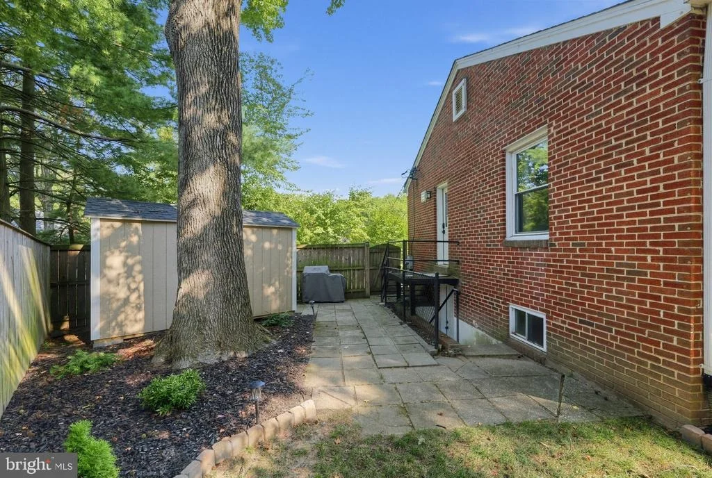 Photo of 9107 WIRE AVENUE