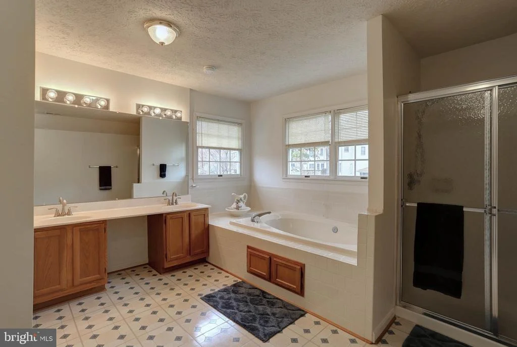 Photo of 2317 SNOWFLAKE DRIVE