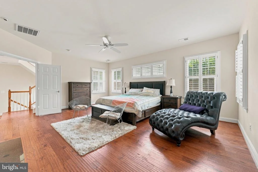 Photo of 44121 RIVERPOINT DRIVE