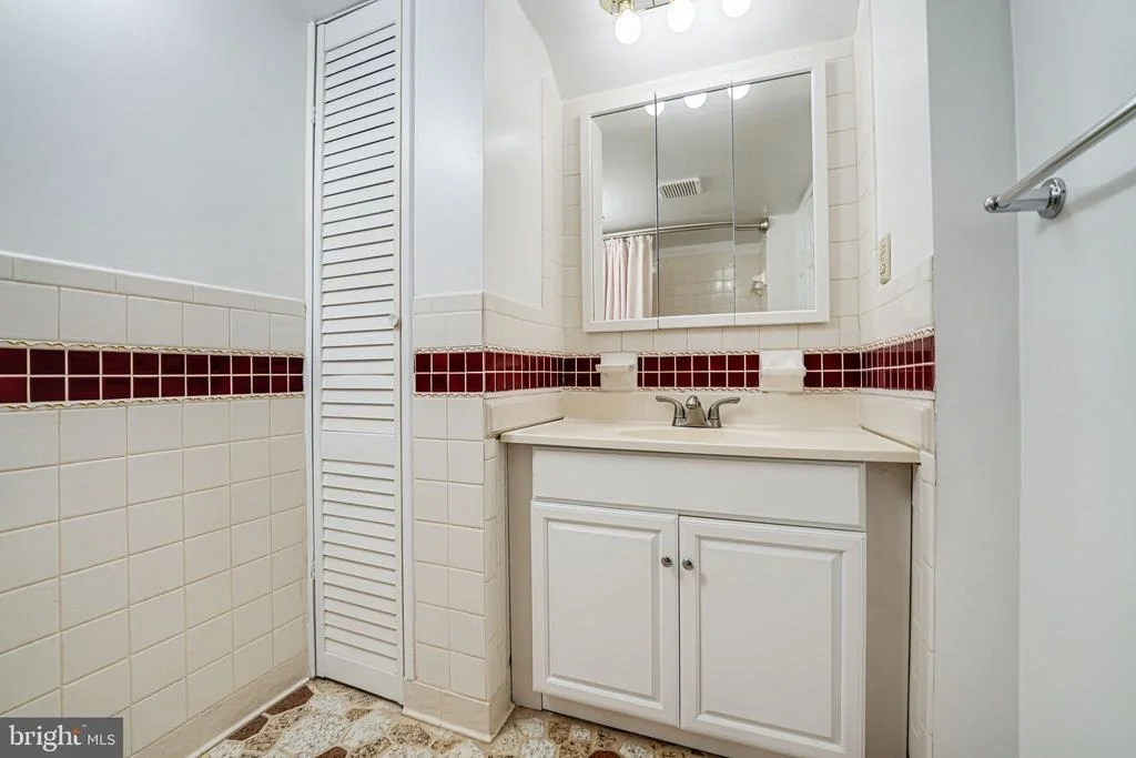 Photo of 8132 HILLCREST DRIVE