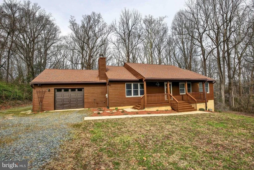 Photo of 4511 KINGS ROAD